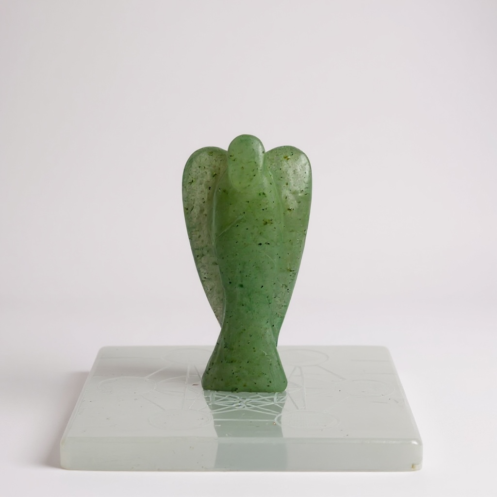Green Aventurine Angel – Angel of Luck, Healing & Prosperity
