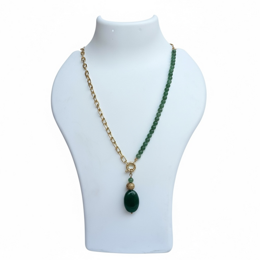 Green Aventurine Prosperity Necklace – Crystal of Abundance, Luck & Heart Healing