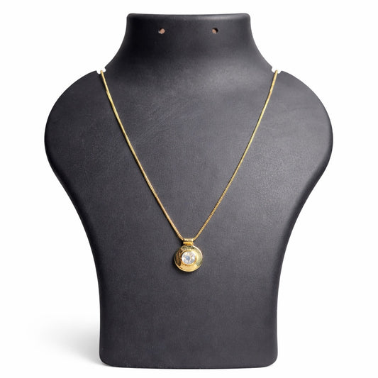 Moonstone Pendant – Stone of Intuition, Emotional Balance & New Beginnings